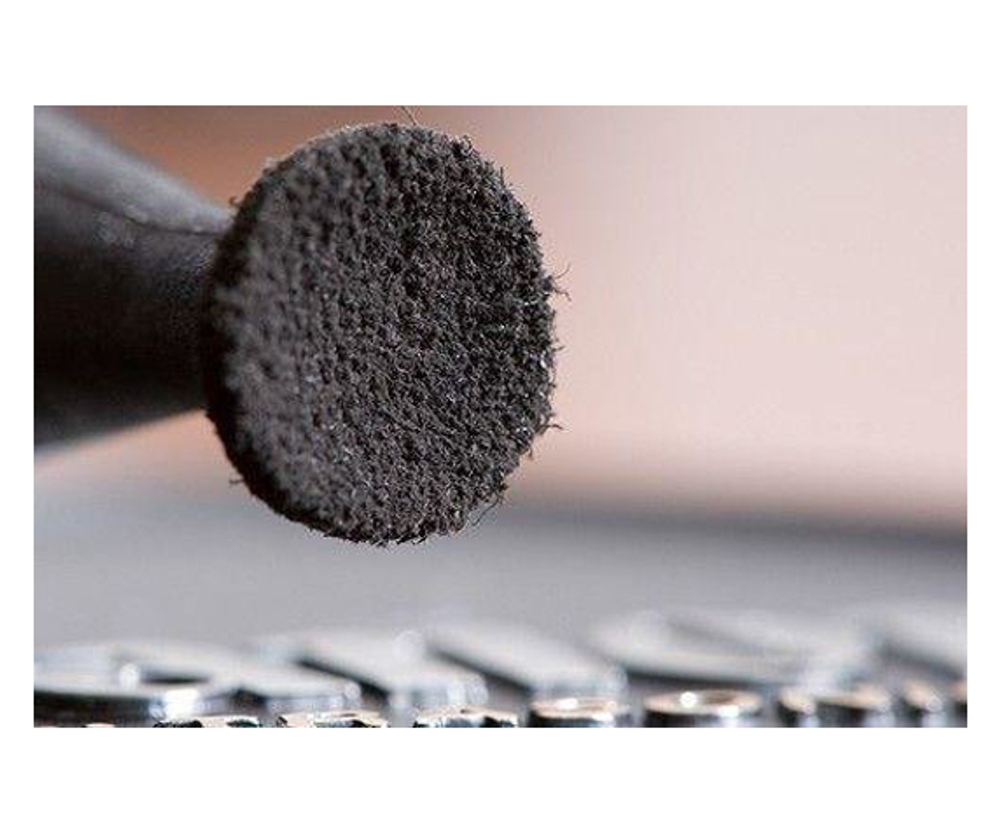 Карандаш для чистки оптики Lenspen LP-2 - фото 3 - поверхность губки без ворса