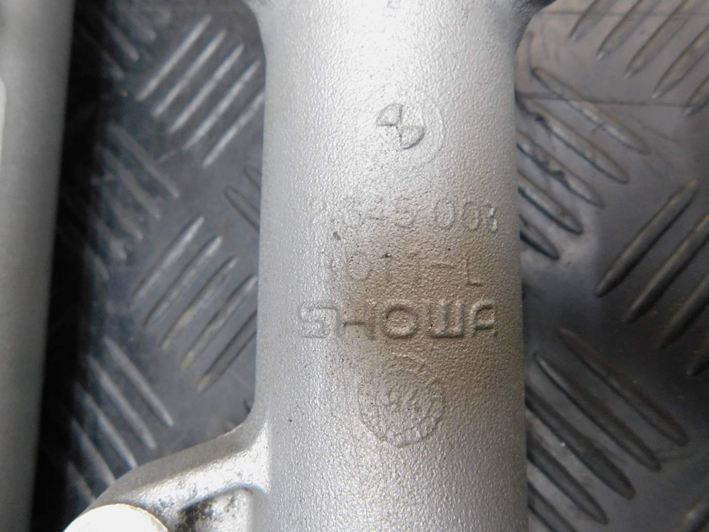 Перья вилки BMW F650 (только стаканы)