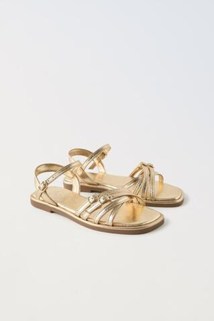 ZARA САНДАЛИИ С РЕМЕШКАМИ С МЕТАЛЛИЗИРОВАННОЙ ОТДЕЛКОЙ, ЗОЛОТИСТЫЙ
