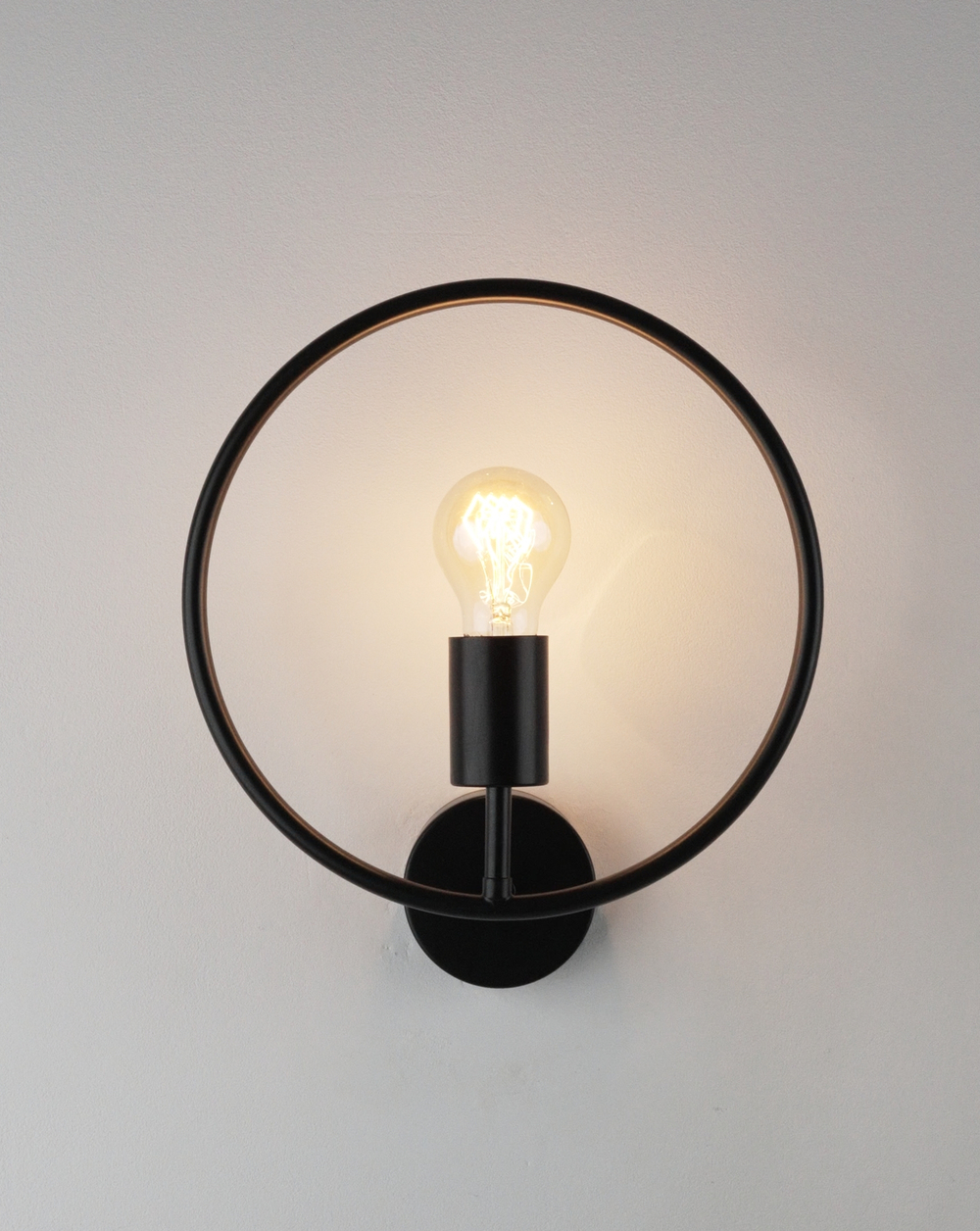 Светильник настенный Moderli V11582-1W Sachara