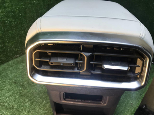 Подлокотник Jetour T2 (2023-н.в.)