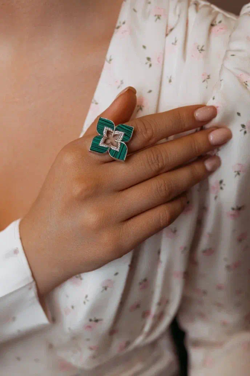 Кольцо "TRUE FLOWERS" с малахитом в серебре
