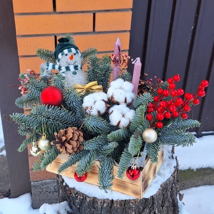 Новогодняя композиция в ящике