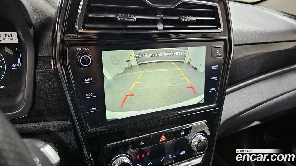 KG Mobility (Ssangyong) Very New Tivoli Бензин 1.5 2WD (11.2021)