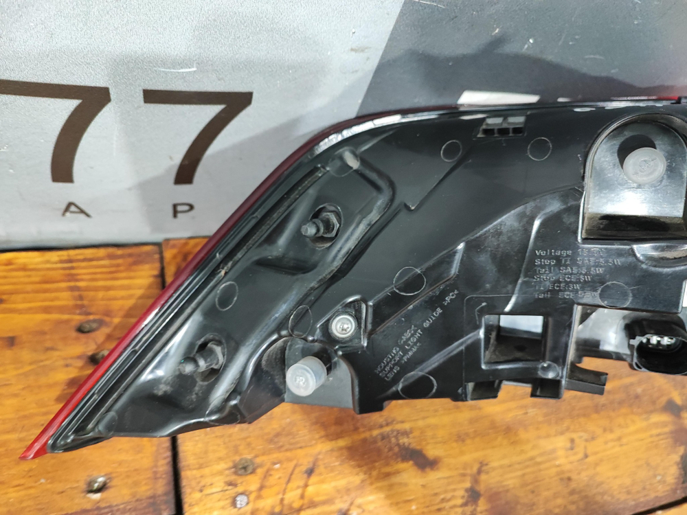 Фонарь задний левый LED Audi Q8 (4MN) 18-нв Б/У Оригинал 4m8945070b