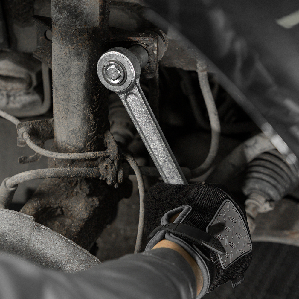 Набор слесарно-шоферского инструмента "Универсал-2", пластиковый бокс (НИЗ)