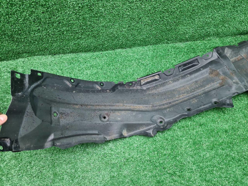 Подкрылок передний правый Land Cruiser 200 (15-21)