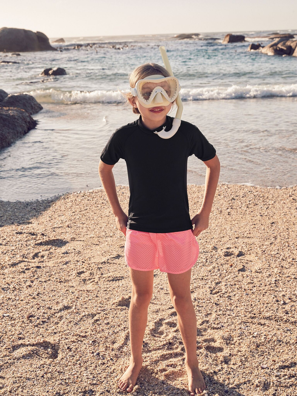 Рашгард с коротким рукавом для девочки Next D00-155, Черный