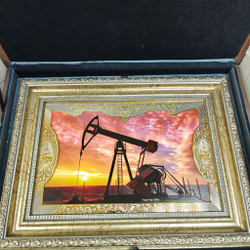 Панно с гравюрой "Нефтедобыча"