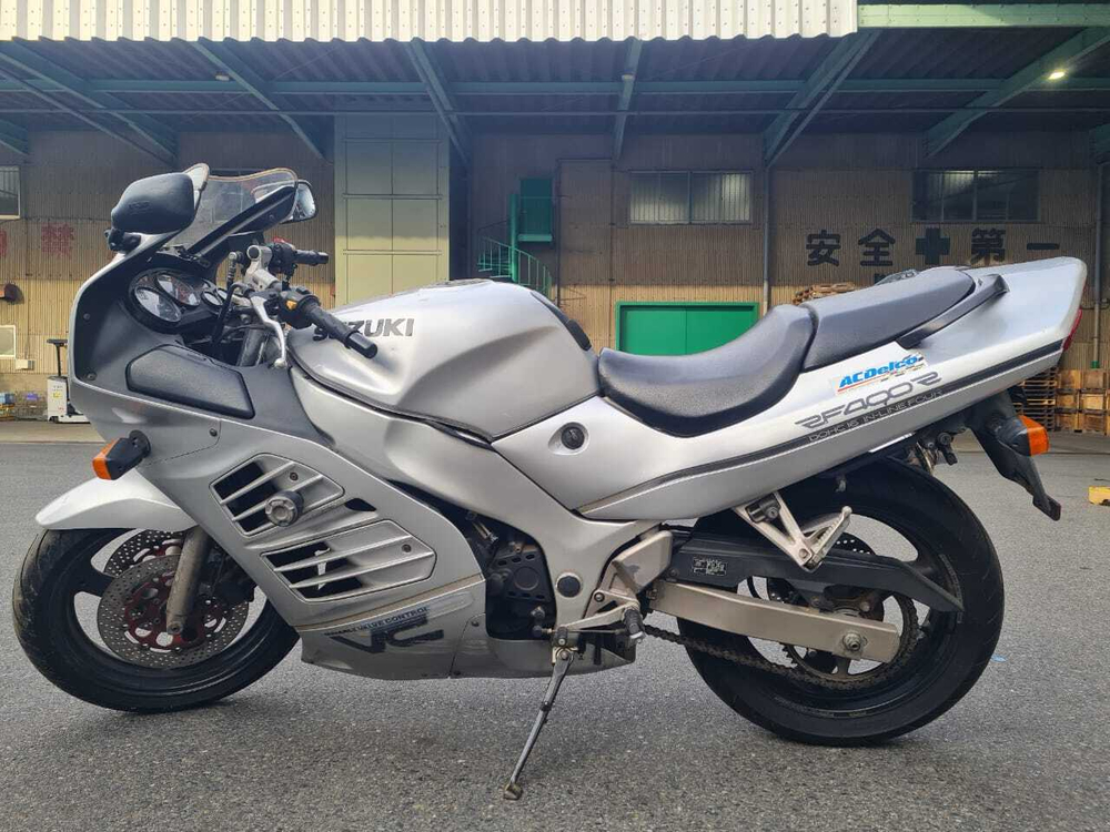 Suzuki RF400RV 040930