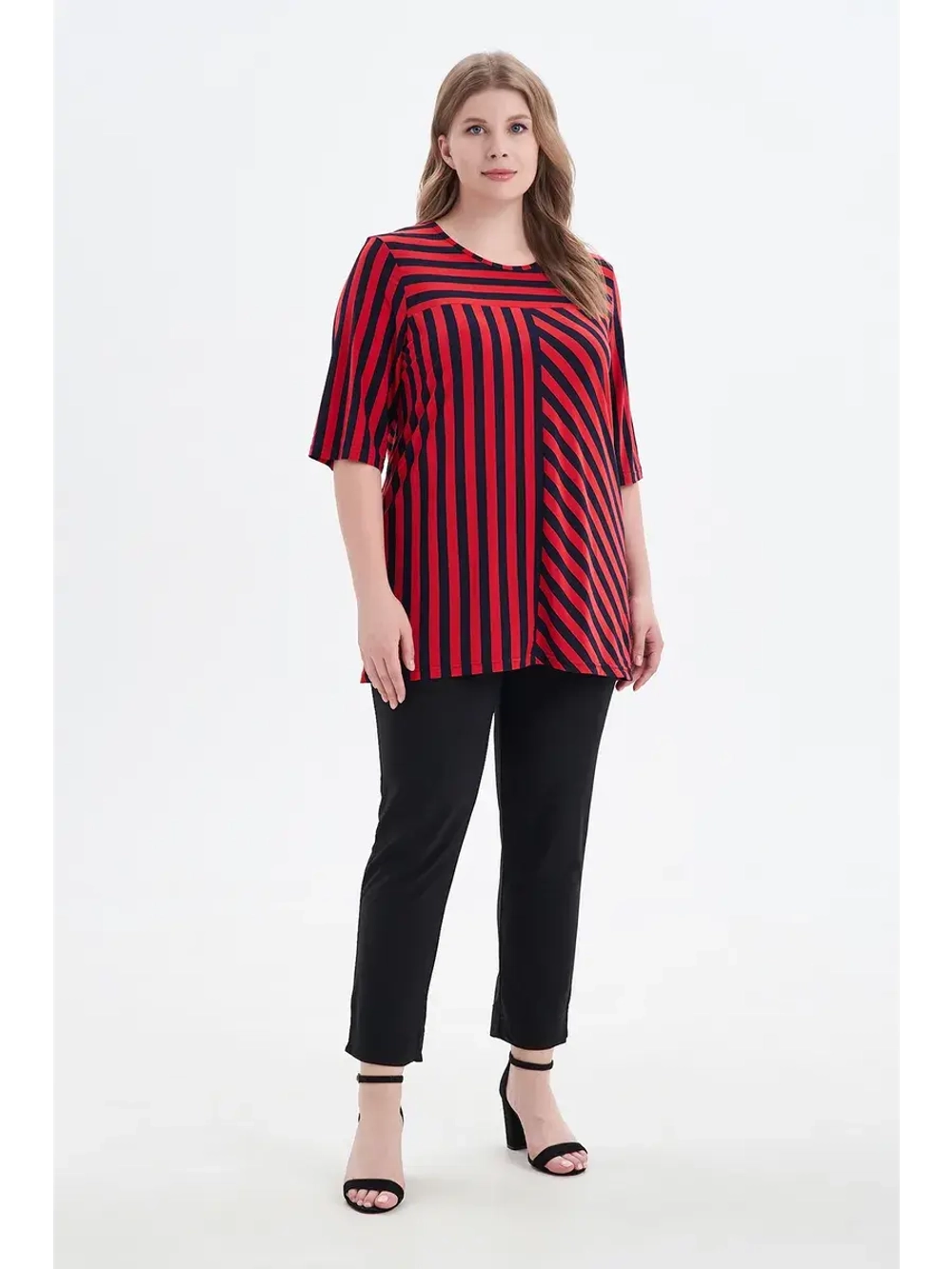 Блузка из тонкого трикотажа