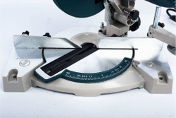 Торцовочная пила ALTECO Standard 210мм MS1400-210