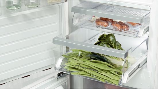 Встраиваемый холодильник Siemens KI39FP60