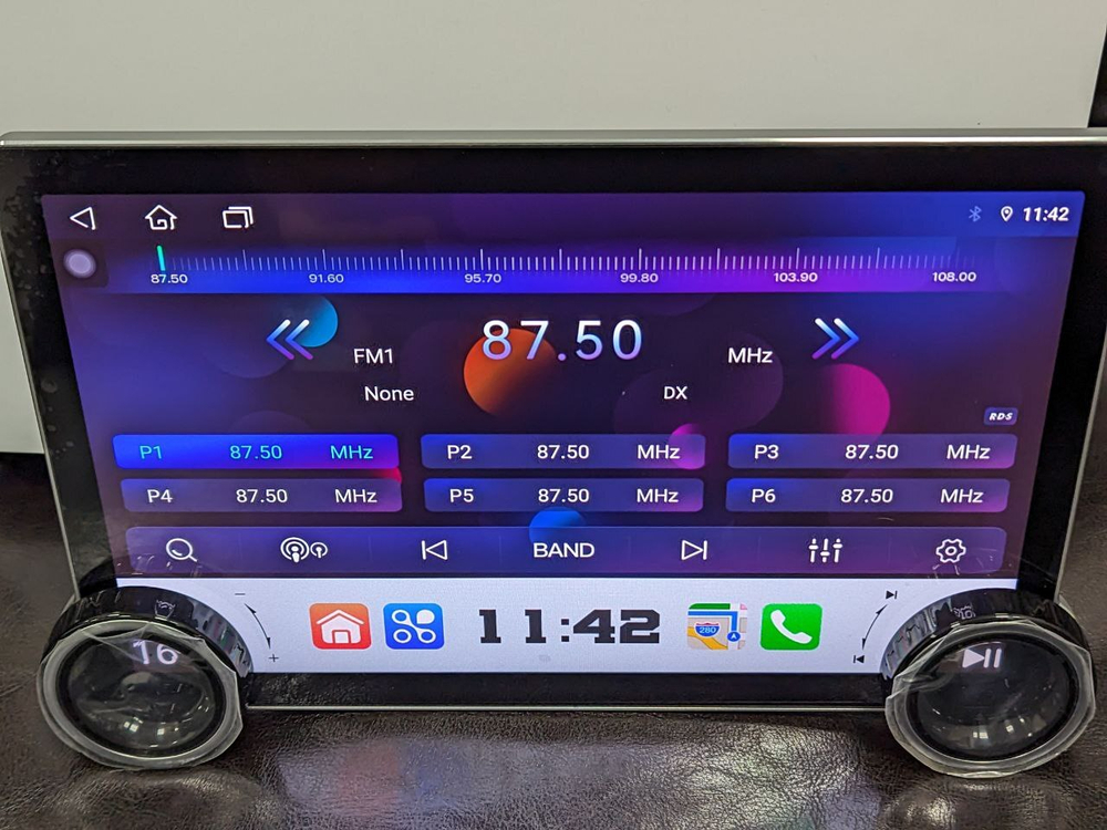 Магнитола с крутилками в рамку 9" или 10" - Farcar RB876 монитор 11.8" QLED+2K на Android 13, CarPlay, 4G SIM-слот, 6/128ГБ