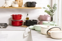 KitchenAid Чугунная кастрюля 26 см 5,2 л розовая