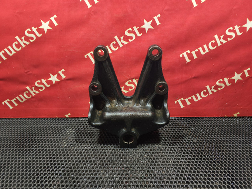 Кронштейн крепления 2-ой передней рессоры передний