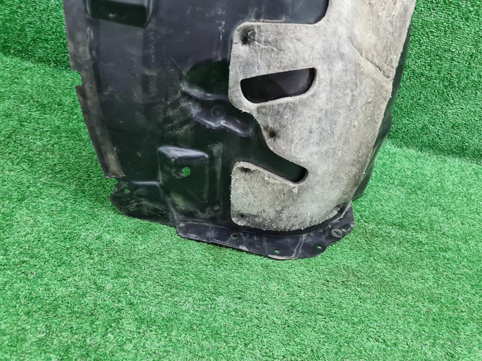 Подкрылок передний левый Mercedes GLE C292 (15-19)