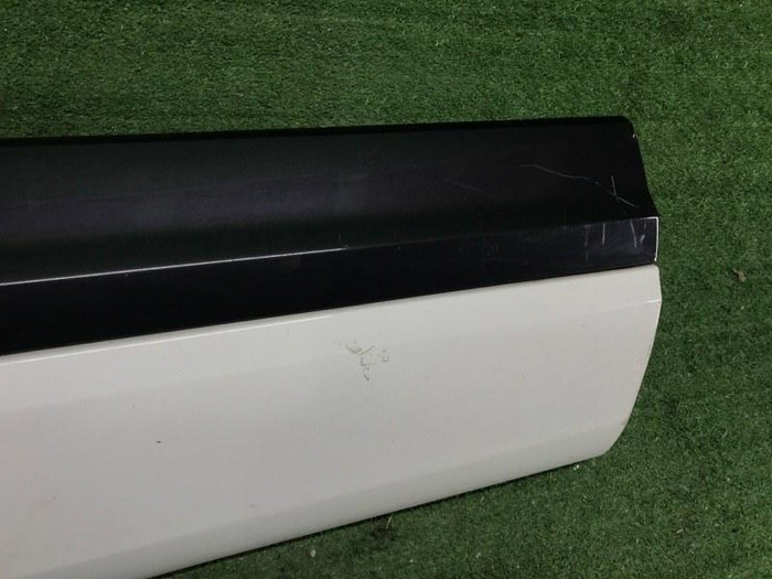 Накладка двери задняя правая Audi Q7 2 (2015-н.в.)