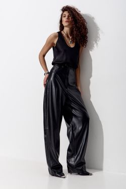 Брюки Baggy из экокожи черного цвета