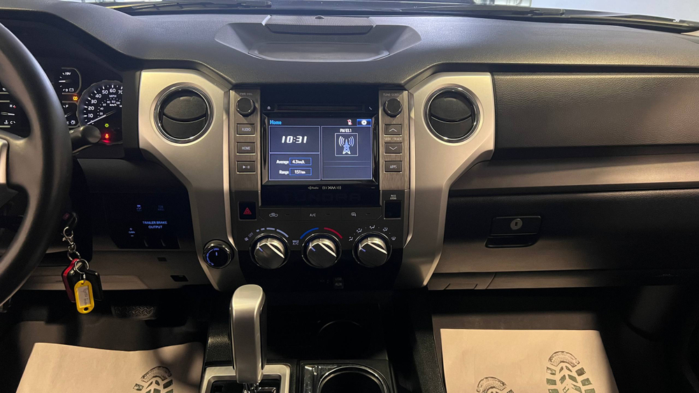 Toyota Tundra, 2017 год