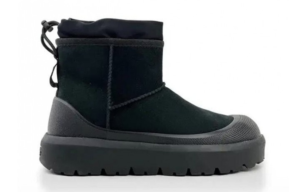 UGG Classic Mini Weather Hybrid Black