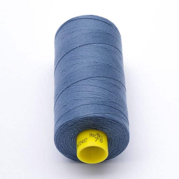 Нитка Gutermann Mara 70 (700 метров), 1 кат., для плотных тканей | 112 серо-синий джинс