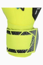 Вратарские перчатки Reusch Attrakt Duo