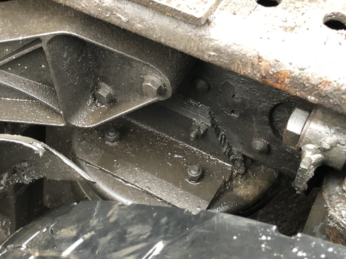 Кронштейн подушки передней заднего моста