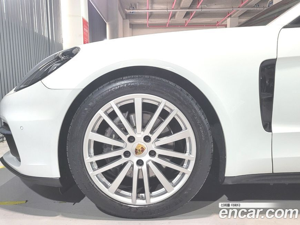 Porsche Panamera (971) 3.0 AWD (04.2020)