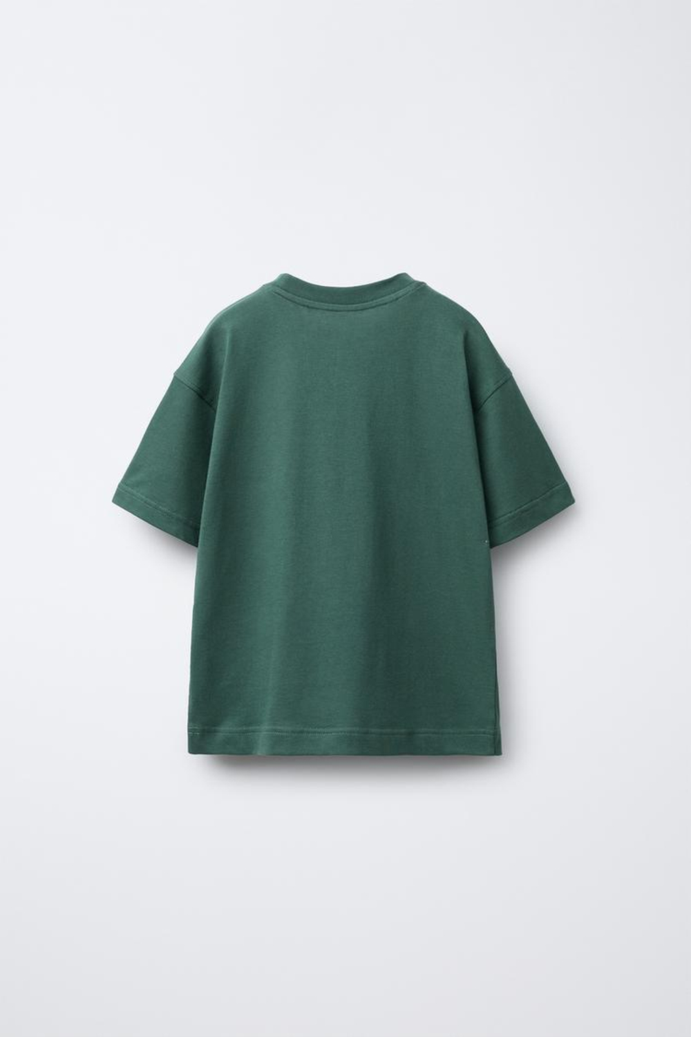 ZARA КОМПЛЕКТ ИЗ ФУТБОЛКИ И БЕРМУДОВ, МЯГКИЙ ЗЕЛЕНЫЙ