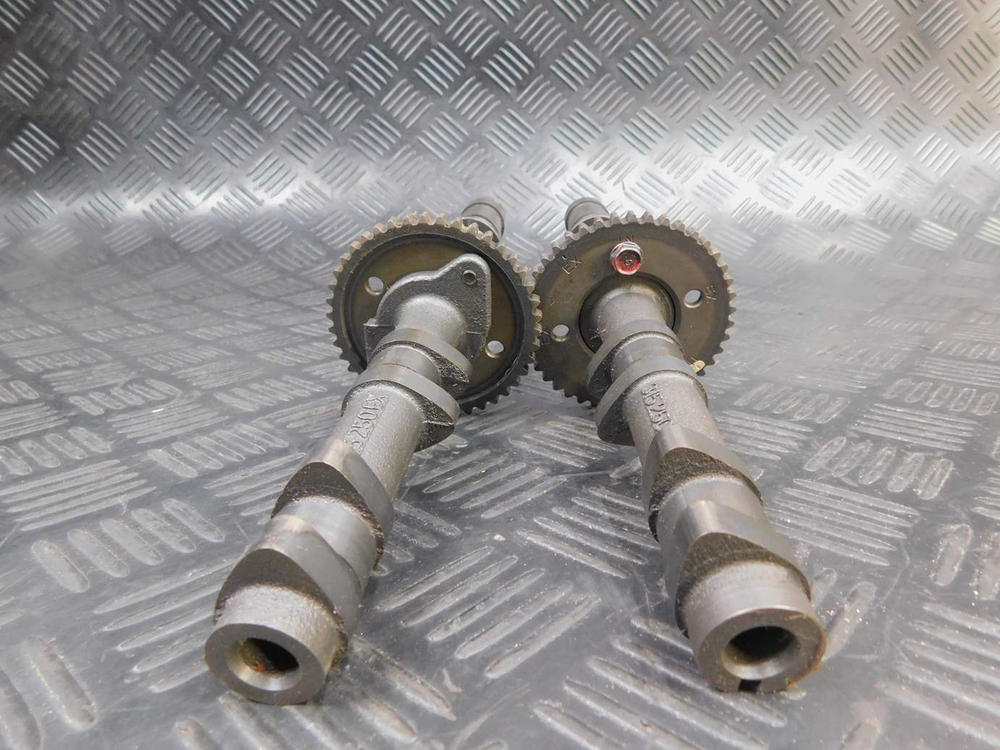 Распредвалы Kawasaki ZZR 400 98 053057