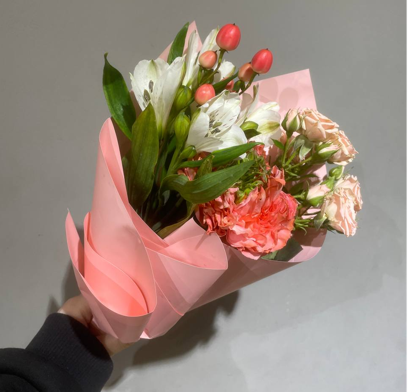 Букет "Нежный комплимент" Букет "Нежный комплимент"