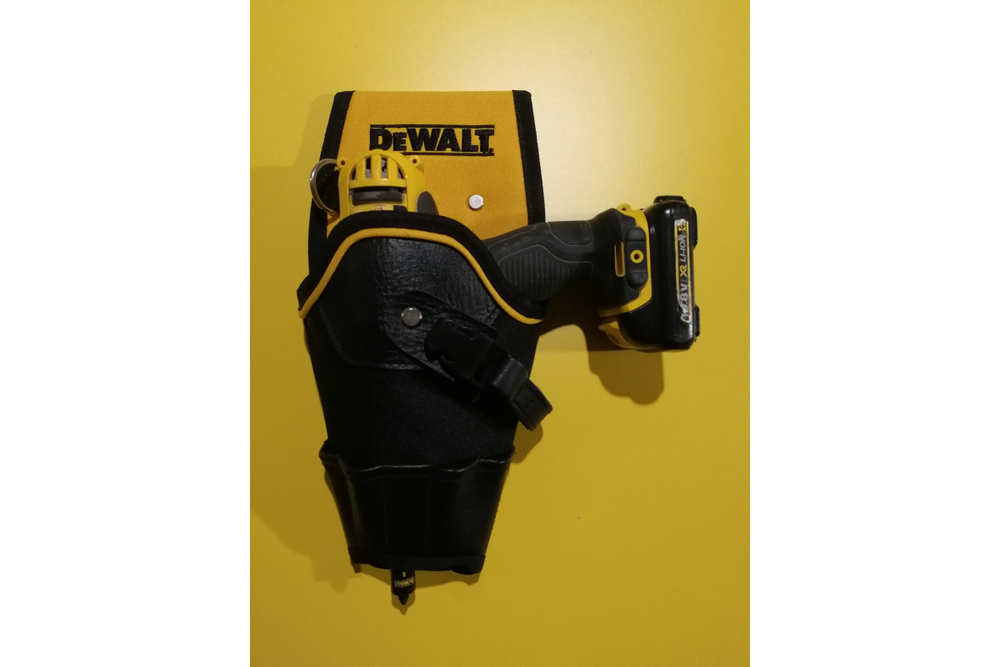 Поясной держатель DEWALT DWST1-75653