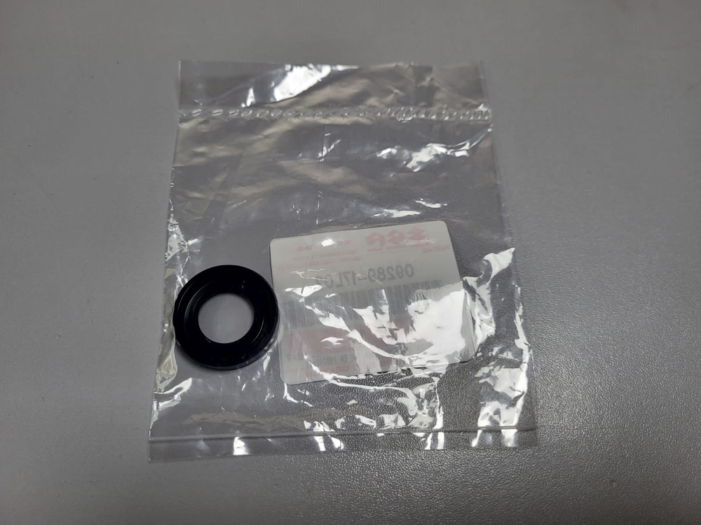 сальник редуктора Suzuki DF9,9 DF15 DF20A DT15 DT9,9 09289-17L02-000