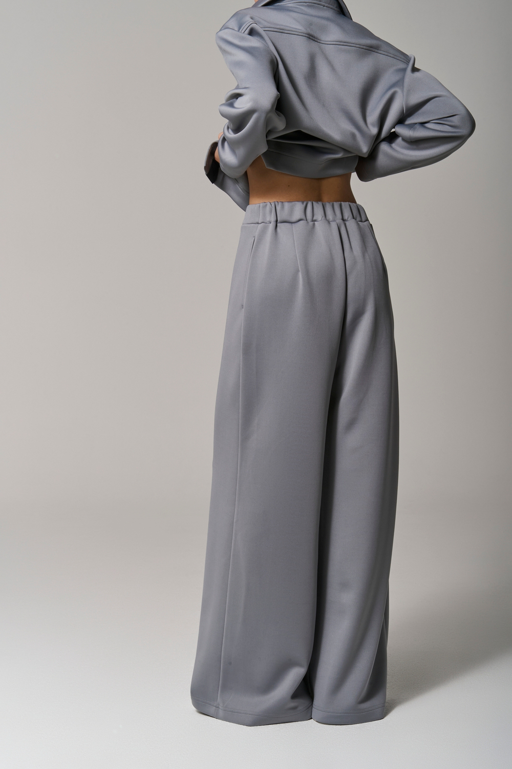 Брюки трикотажные wide leg серые