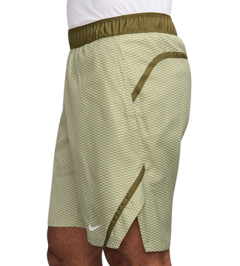 Мужские теннисные шорты Nike Court Victory Dri-Fit 7in - olive aura/black