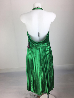 Платье изумрудное 42-44 размер, новое