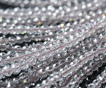 Бусины стеклянные