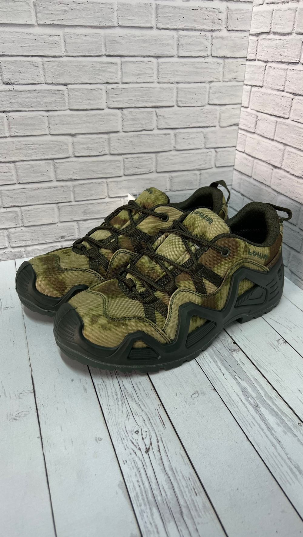 Треккинговые кроссовки Lowa / мох светлый