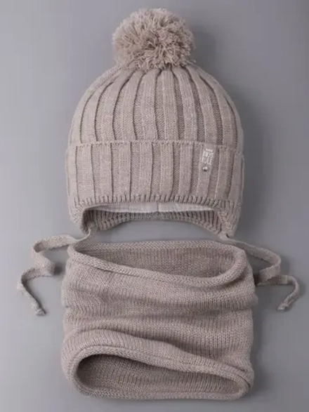 Шапка для мальчика осенняя вязаная и снуд