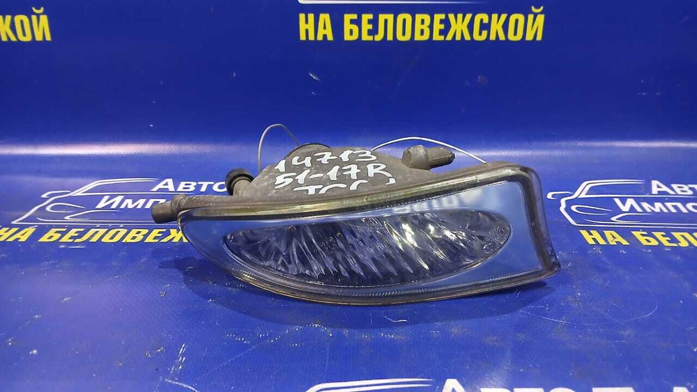 Туманка правая TOYOTA BREVIS 2001-2007