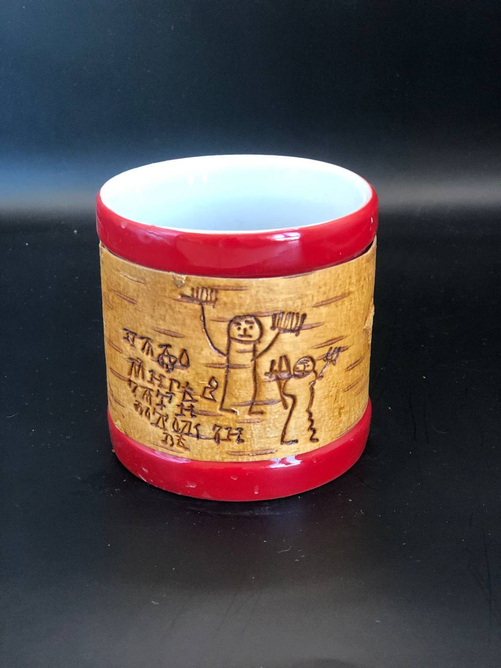 Кружка малая фарфоровая без ручки c берестой. Коллекция Onfim (Онфим)