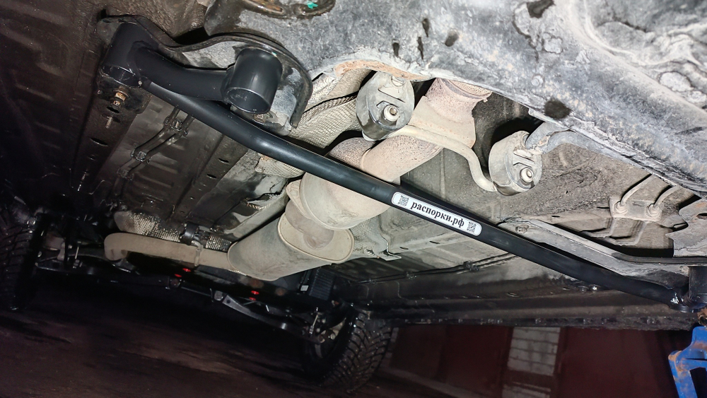 Распорка передняя нижняя Chery Tiggo 8 Pro, 7 Pro Max (ПОД ЗАКАЗ)