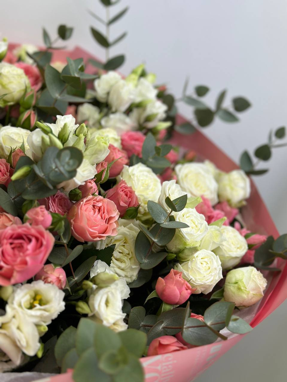 Букет из кустовых роз