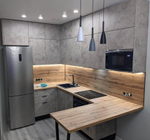 Современный кухонный гарнитур с LED-подсветкой