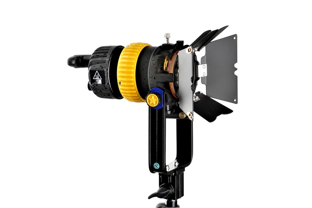 Светодиодный осветитель FST SPL-500