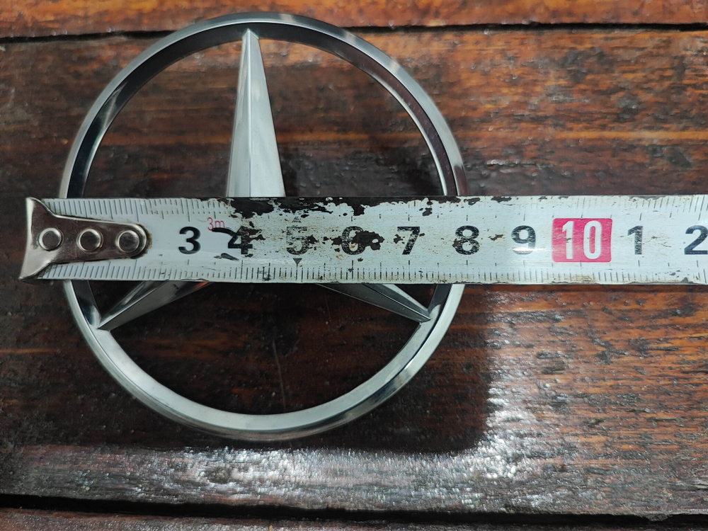 Эмблема крышки багажника Mercedes C-Class (W205) 14-23 Б/У Оригинал A2058174500