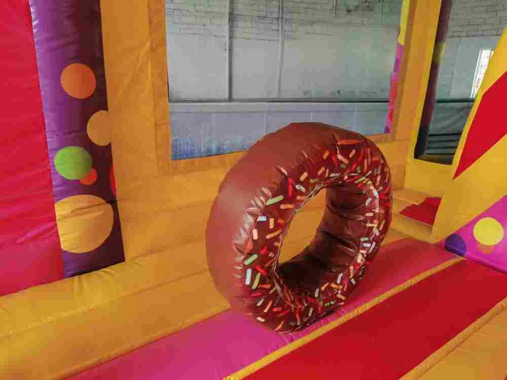 Комерческий надувной батут «Абрау-Дюрсо» 6x4x4,3 м