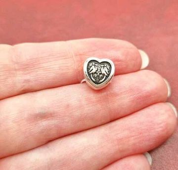 Бусина. Сердце.