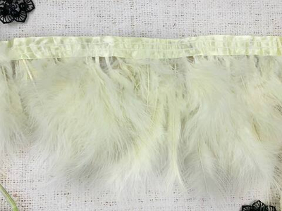 Кант с пером, ш. 17 см, айвори